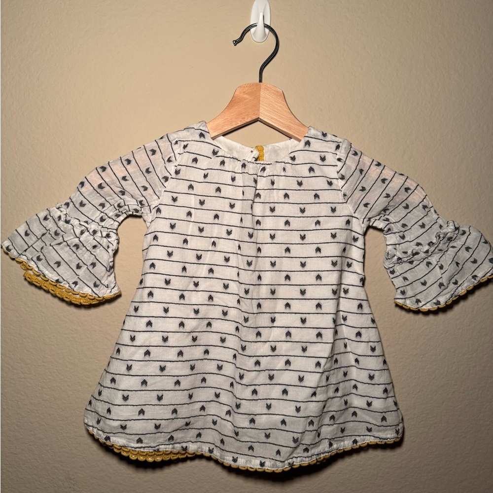 Max studio girls 2T flare Tunic long sleeve Top
